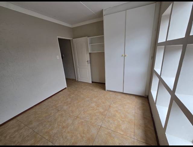 2 BEDROOM TOWNHOUSE FOR SALE IN MULBARTON
